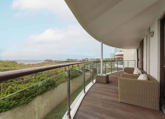 Host & Stay - Sunset 1