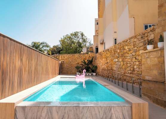 Spinola Stays St Julian's 1