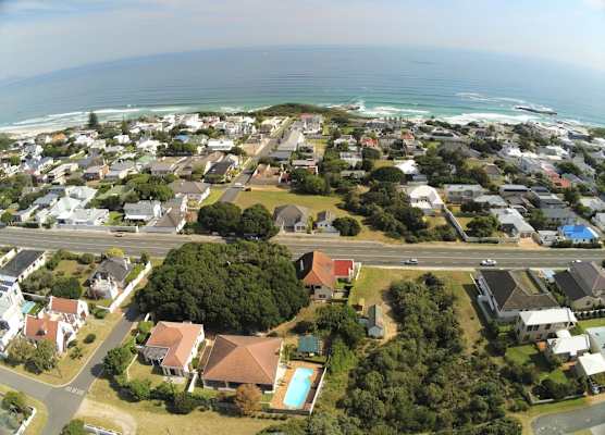 Milkwood Lodge - Hermanus 1