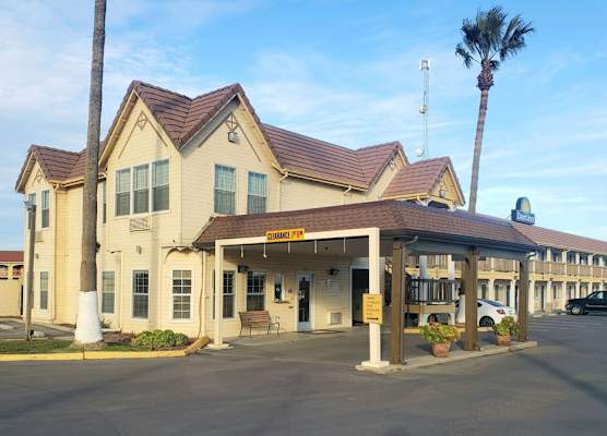 Days Inn by Wyndham Westley 1