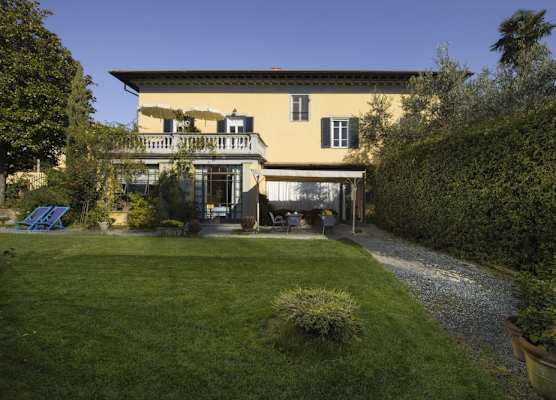 Al Porto Di Lucca B&B 1