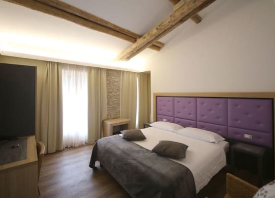 Hotel Corona 1