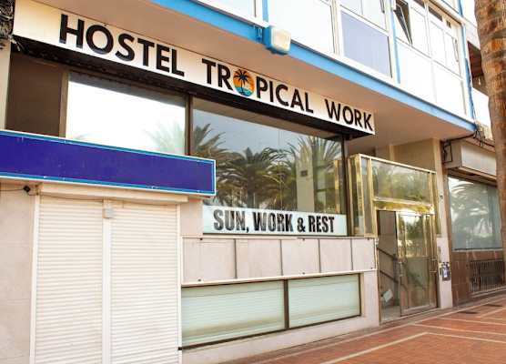 Hostel Tropical Work 1