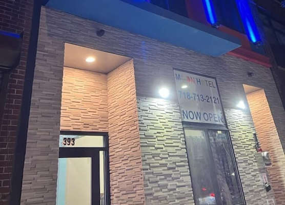 Moon Hotel Brooklyn 1