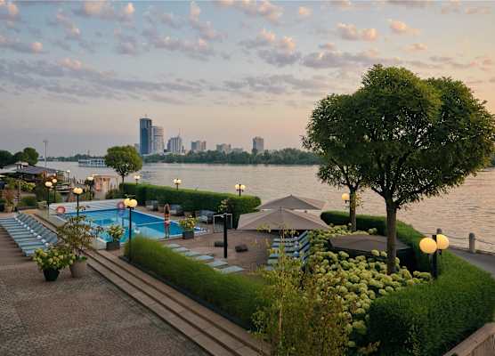 Hilton Vienna Waterfront 1