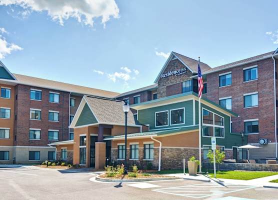 Residence Inn by Marriott Cleveland Airport/Middleburg Heights 1