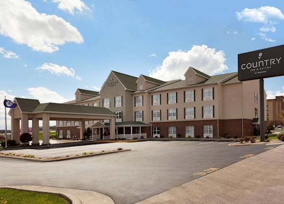 Country Inn & Suites by Radisson, Harrisonburg, VA 1