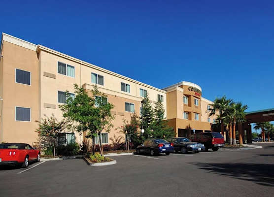 Courtyard by Marriott Merced 1