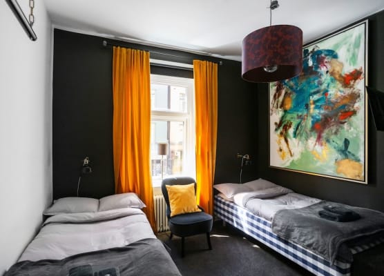 Eight Rooms 1