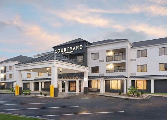 Courtyard Florence South Carolina 1