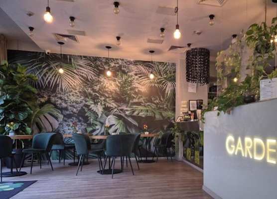 Garden Hotel 1