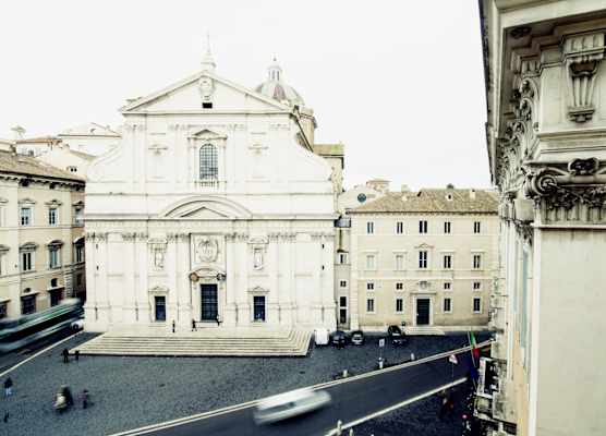 Magenta Pantheon Navona 1