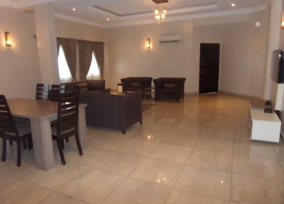 Gloriana Apartments 1