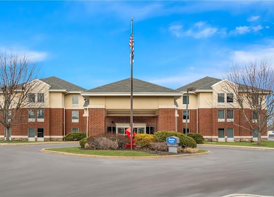 Hampton Inn & Suites Newtown 1