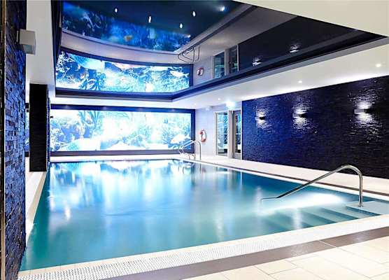 Novotel London Brentford 1