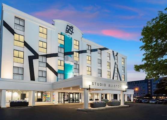 Studio Allston Hotel 1