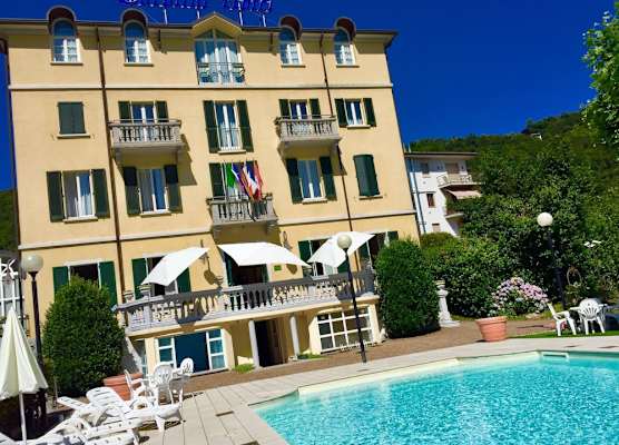 Caroline Hotel 1