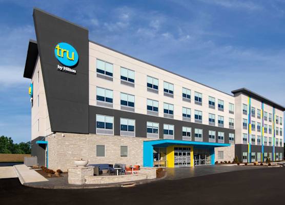 Tru by Hilton Sharonville Cincinnati 1