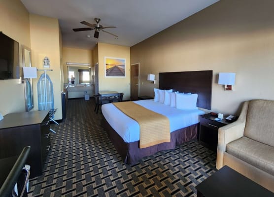 Days Inn by Wyndham Baytown East 1