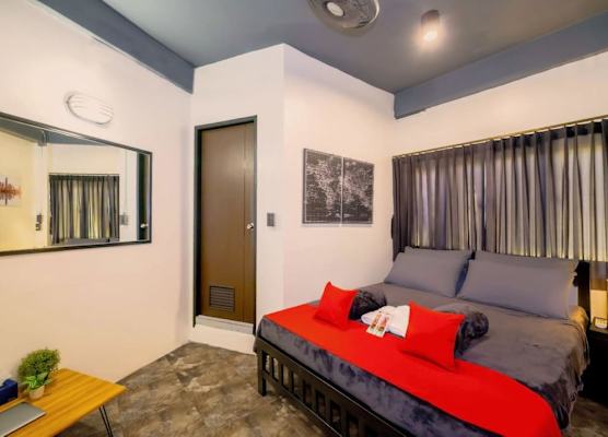 Episode 11 Hostel Sukhumvit 1