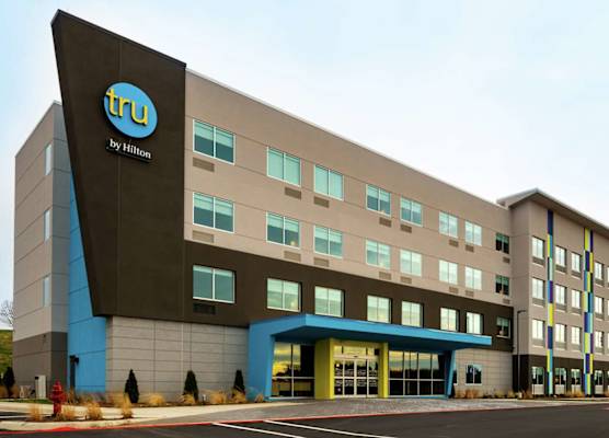 Tru By Hilton Staunton 1