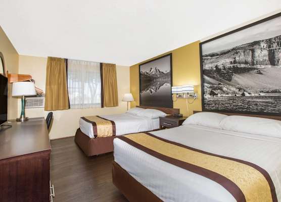 Super 8 by Wyndham Nampa 1