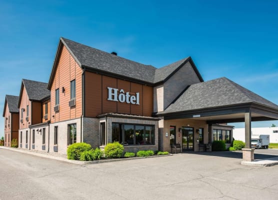 Econo Lodge Inn & Suites 1