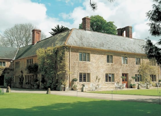 Plumber Manor Hotel 1
