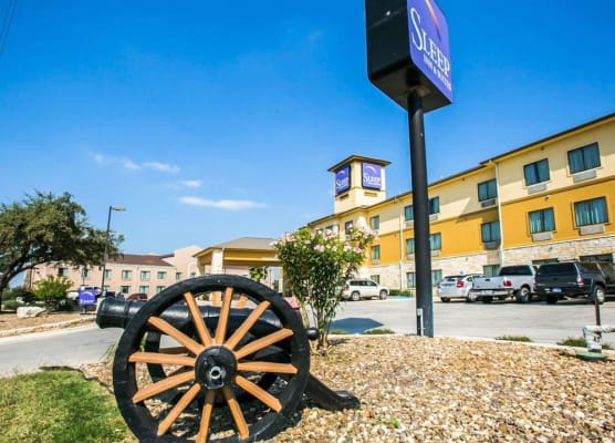 Sleep Inn & Suites Gonzales near Palmetto State Park 1