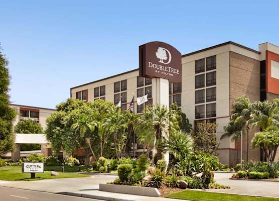 DoubleTree by Hilton San Bernardino 1