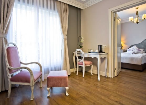 Villa Blanche Hotel SPA & Garden Pool 1