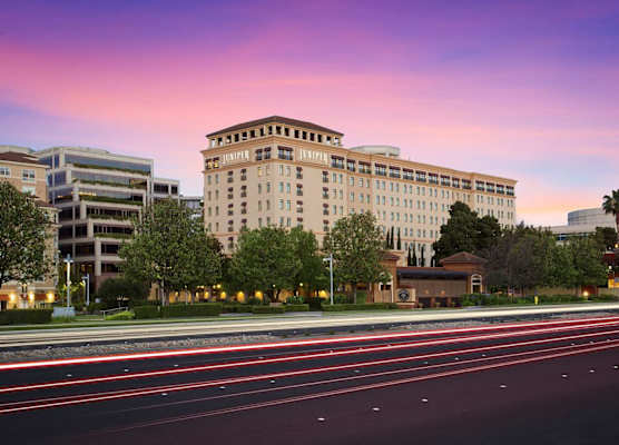 Juniper Hotel Cupertino, Curio Collection by Hilton 1