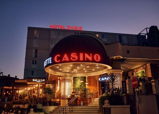 Hotel Paris 1