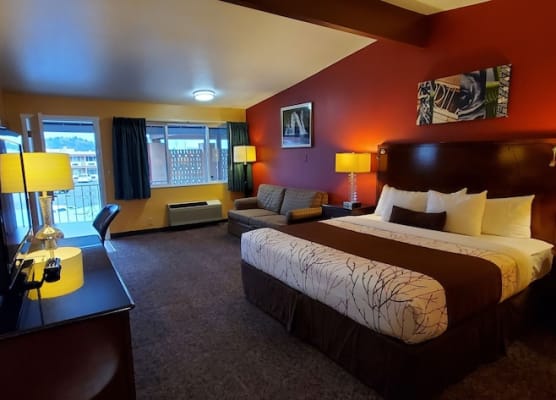 Olympic Inn & Suites 1