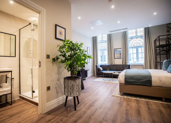 The Gresham Aparthotel 1
