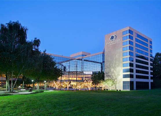 DoubleTree by Hilton Stamford 1