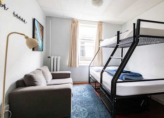 The Cambie Hostel Gastown 1