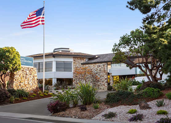 Hilton Garden Inn Monterey 1