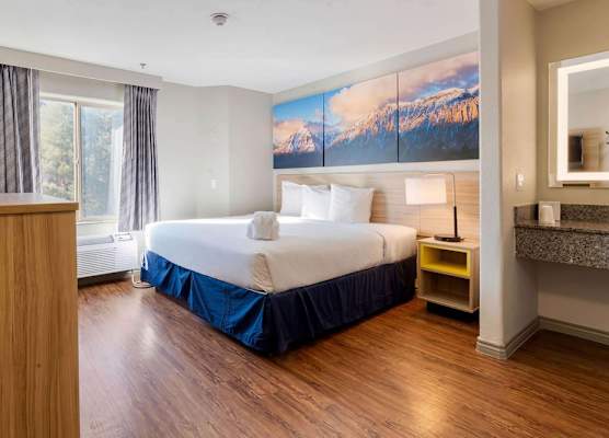 Days Inn by Wyndham Thornton 1