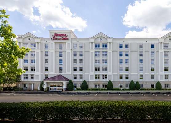 Hampton Inn & Suites Raleigh Cary Lenovo Center 1