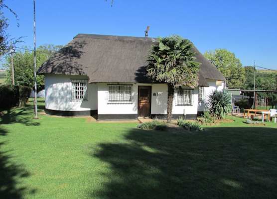 Absolute Leisure Cottages 1