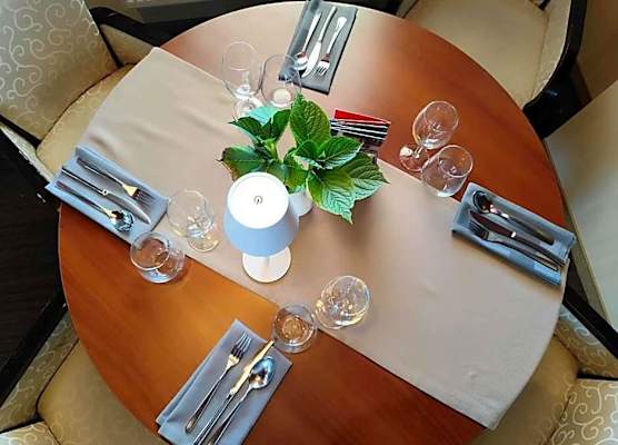 Aviator Hotel Restauracja & SPA 1