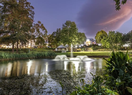 Crowne Plaza HAWKESBURY VALLEY by IHG 1