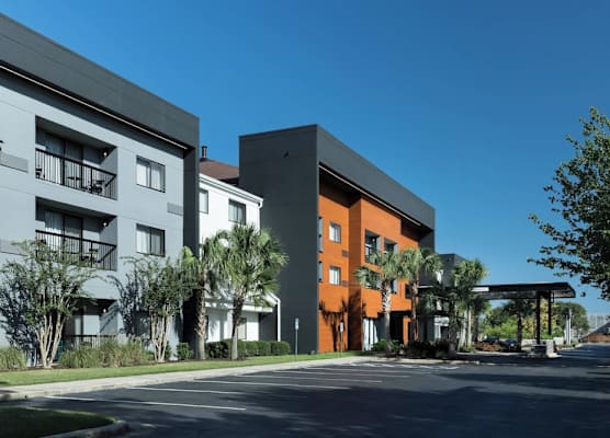 Courtyard by Marriott Pensacola 1