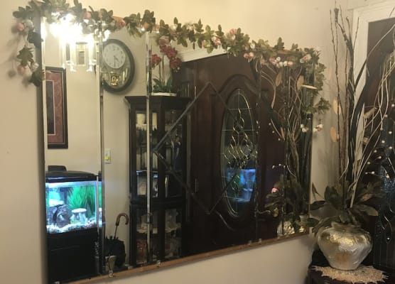 Spacious Comfy Room in Cozy Classy Duplex 1