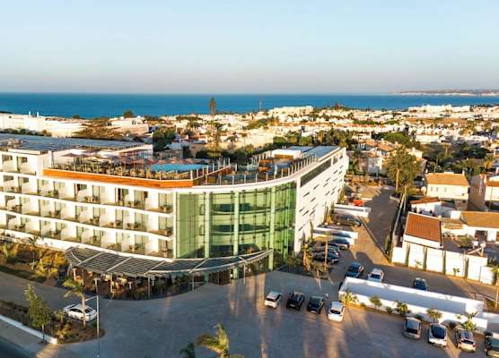 Castelo Suites Hotel 1