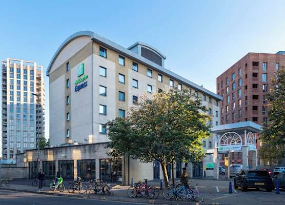Holiday Inn Express LONDON - WANDSWORTH by IHG 1