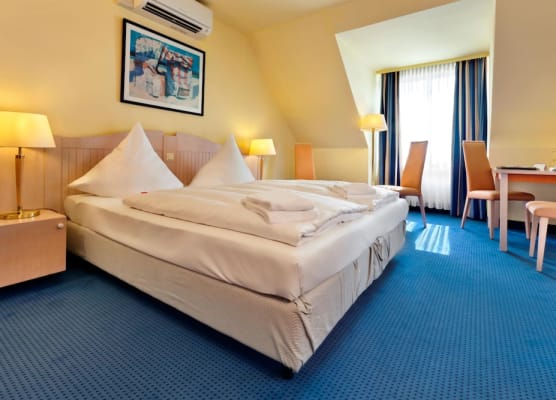 Tryp by Wyndham Luebeck Aquamarin 1