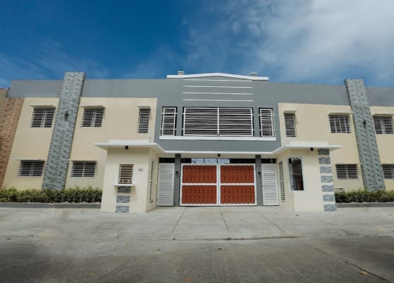 LJENJ Apartelle near Clark Airport 1