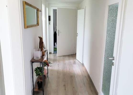 DG Rechts 40m 2-Zimmer Wohnung 1